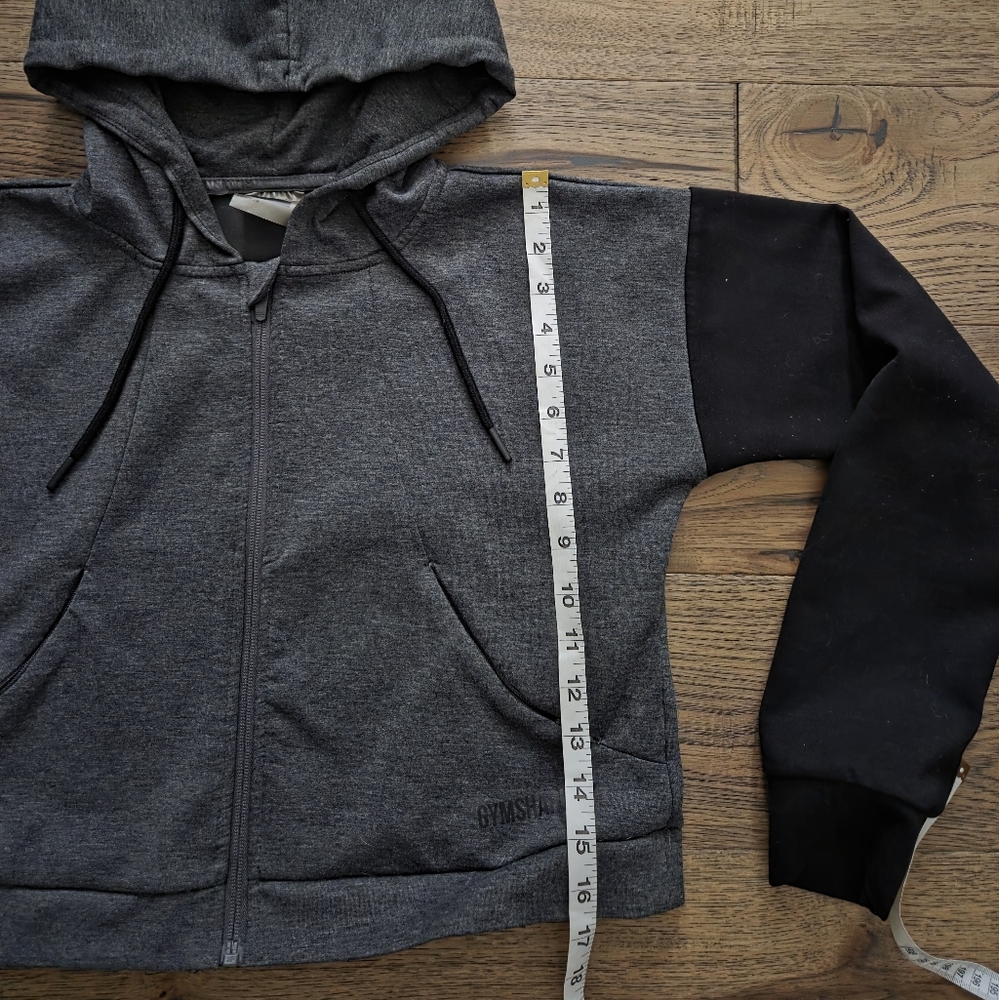 Gymshark Gray and Black Cropped Zip-Up Hoodie - Picture 4 of 11